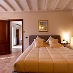 La Tenuta Dei Fiori *