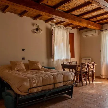 Agroturismo La Tenuta Dei Fiori *