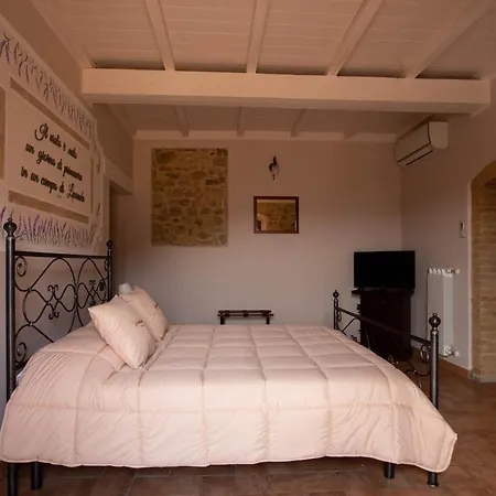 La Tenuta Dei Fiori * פרנטילו